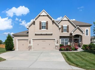 4337 SE Trotter Dr, Lees Summit, MO 64082