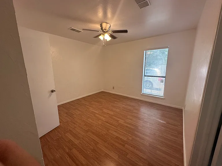 7833 S Harvard Ave — Photo 8