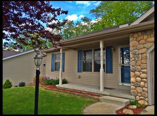 602 Morningstar Ct, Middlebury, IN 46540