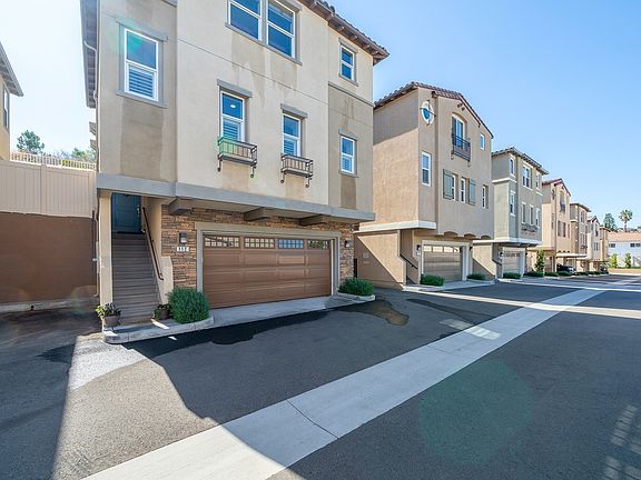 5th image of 26039 Cypress St Unit 112