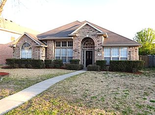 705 Longleaf Dr, Desoto, TX 75115
