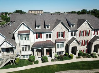 296 Sype Dr, Carol Stream, IL 60188