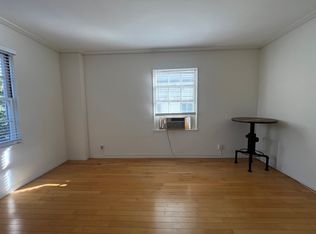 145 S Reeves Dr APT 201, Beverly Hills, CA 90212