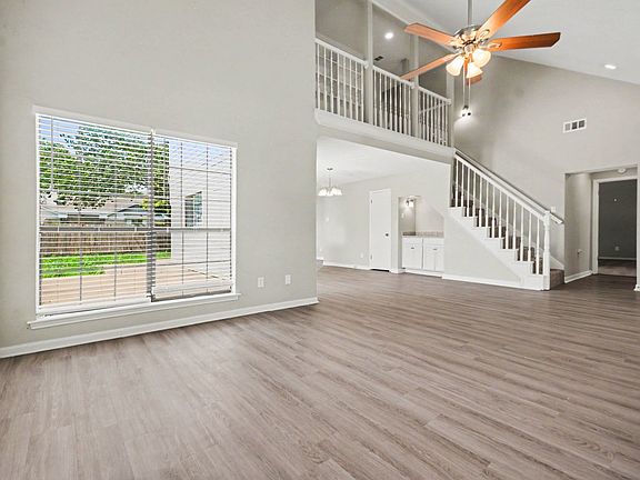 5th image of 4537 Miami Dr