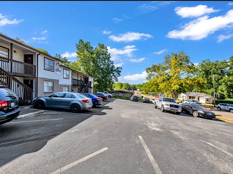313 Beta St — Photo 4