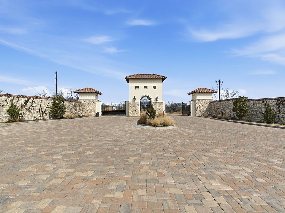 1st image of 3004 Palermo Dr