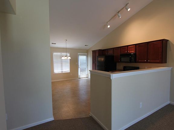 Living Room Into Kitchen/ Kitchen Bar
