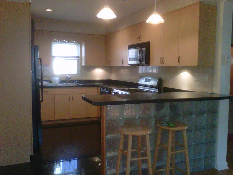 Xx 203rd St — Photo 5