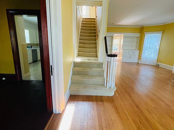5th image of 702 Lakeview Ave