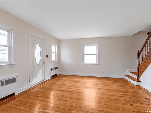 4th image of 43 Farrell St