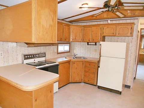 2nd image of 27 Kimberly Dr
