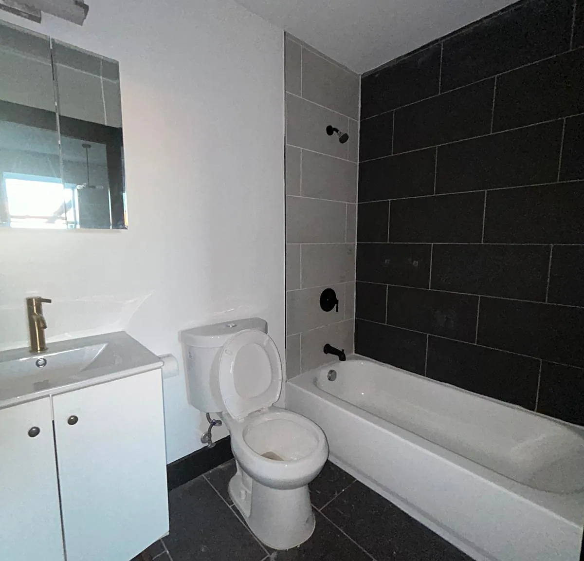 11 Thomas St — Photo 3