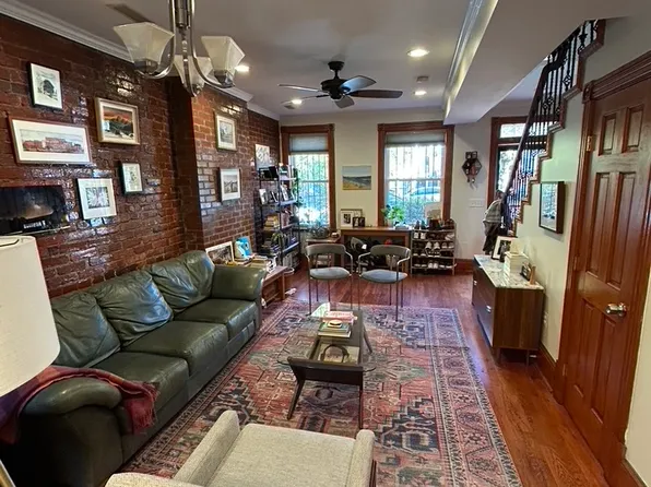 710 13th St NE, Washington, DC 20002