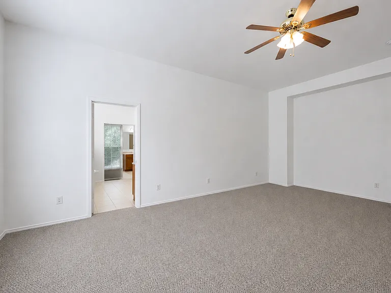 10057 Wyndbrook Dr — Photo 35