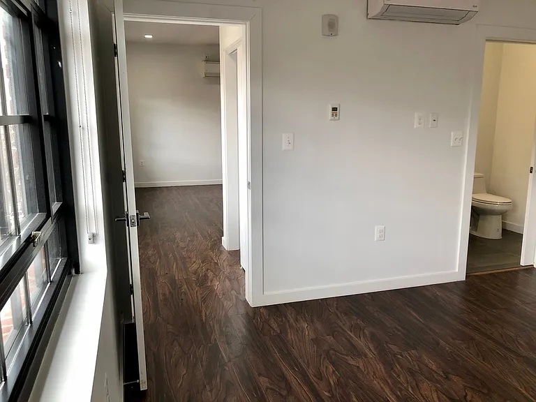824 N Calvert St — Photo 79
