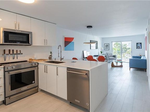 2nd image of 1428 Euclid Ave APT 502