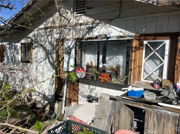 30837 235th St E, Llano, CA 93544