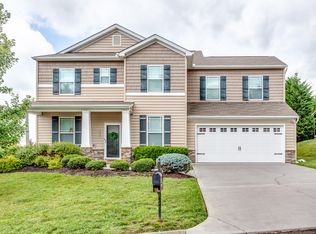 10709 Gable Run Dr, Knoxville, TN 37931