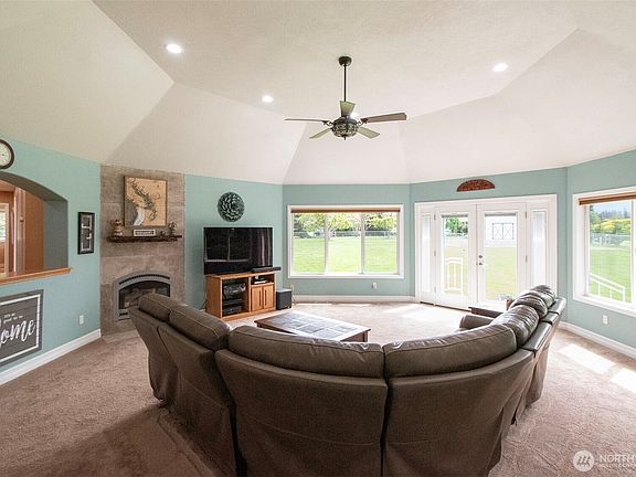 3rd image of 21 Donaper Road
