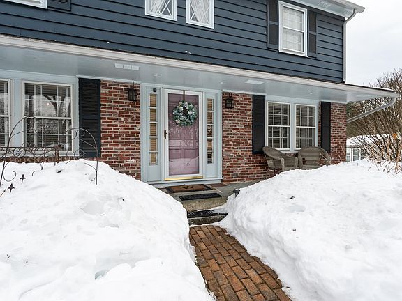 3rd image of 51 Farmington Road