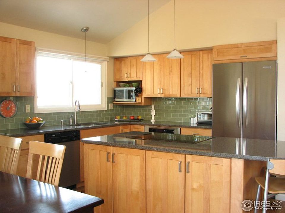 2nd image of 533 W Hoptree Ct