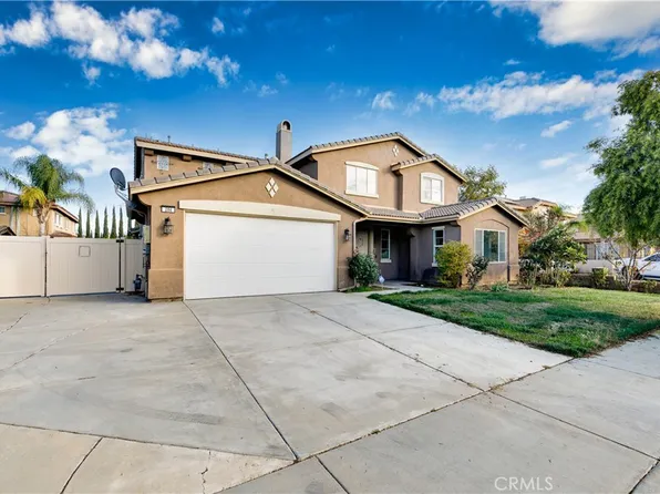 284 Hanoverian Dr, Hemet, CA 92545