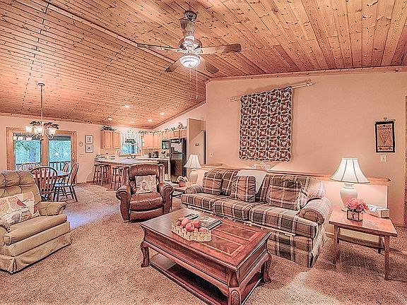 3rd image of 151 Maplewood Dr