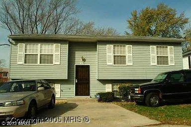 909 Drum Ave photo 1