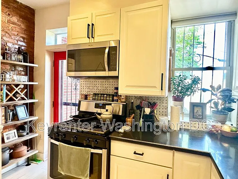 55 Todd Pl NE #NE — Photo 16