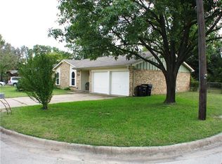 3206 Hummingbird Ln, Denton, TX 76209