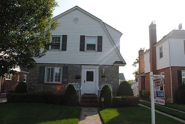 1st image of 5838 213th St