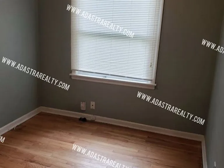 9203 Vaughn Ave — Photo 12