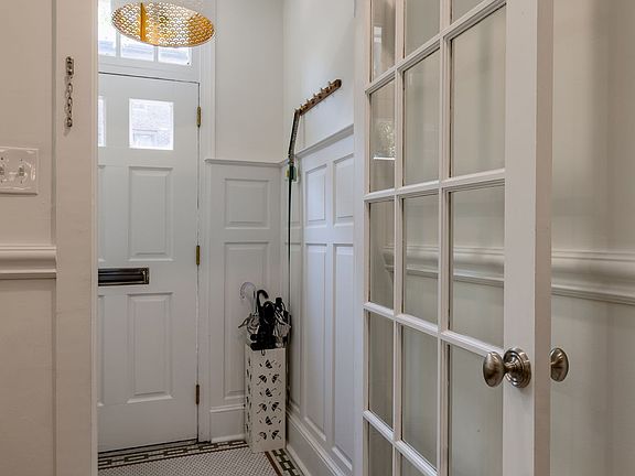 3rd image of 617 Pine St