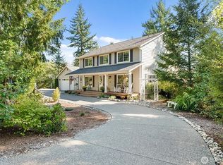 41 E Hofaker Rd, Allyn, WA 98524