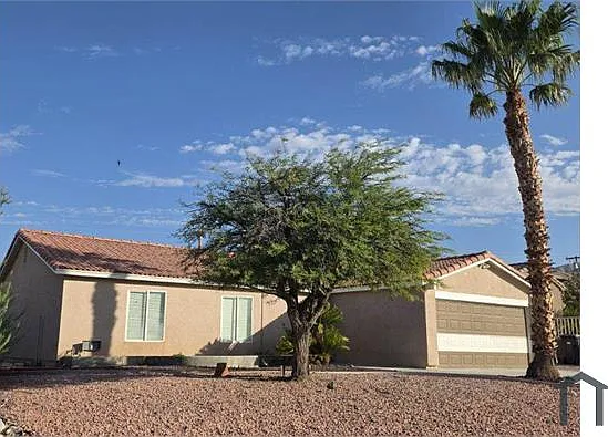 9425 Vista Del Valle — Photo 2
