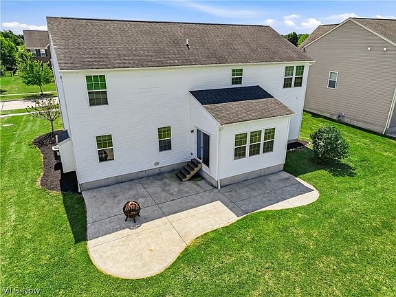 4th image of 3280 Seven Bridges Rd