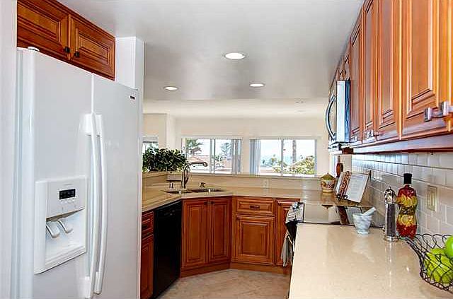 1st image of 735 Bonair Pl