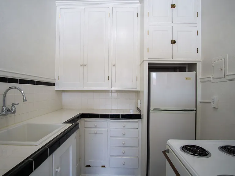 1034 NW 21st Ave #21 — Photo 6