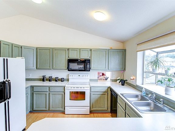 5th image of 15805 42nd Avenue Ct E