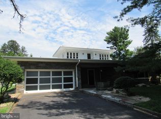 55 Cherrywood Ln, Media, PA 19063