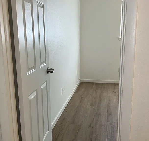 962 W Center St — Photo 24