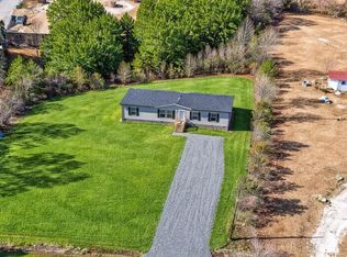 107 Kal Rd, Harleyville, SC 29448