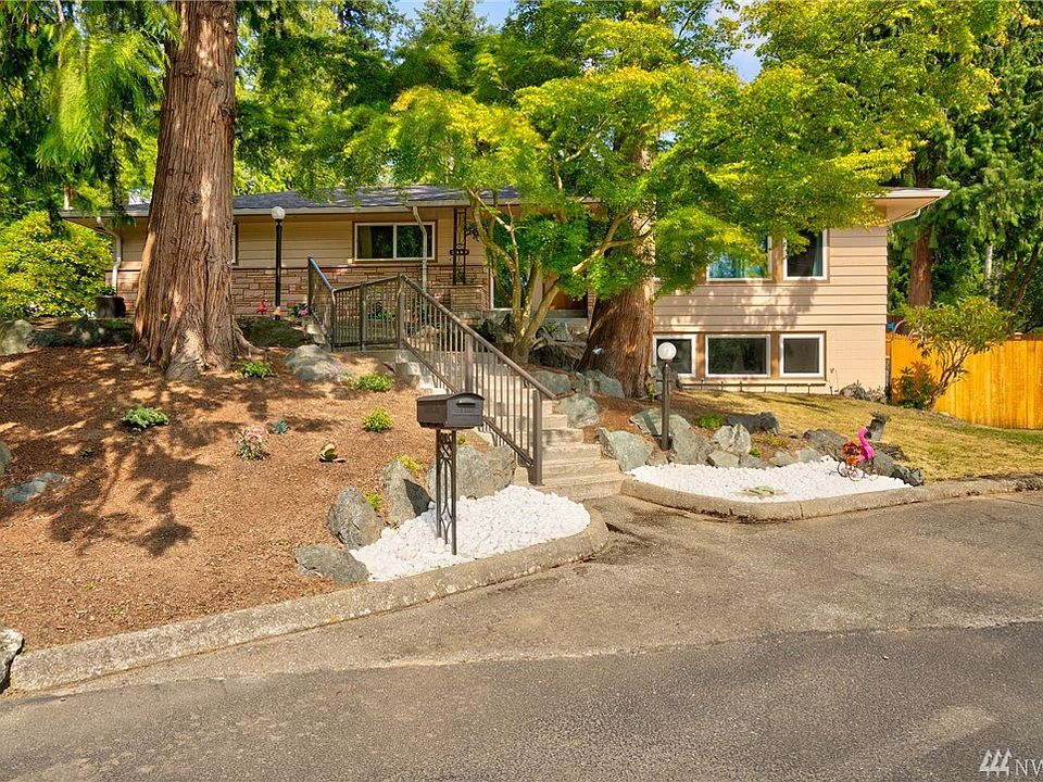 Well maintained and loaded with curb appeal!