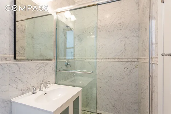 Rented by Compass | media 24