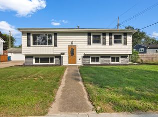 1345 N Dwiggins St, Griffith, IN 46319