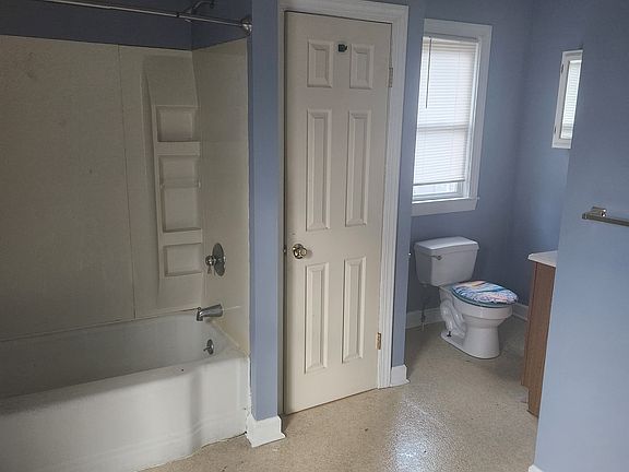 5th image of 326 Park Ct #326