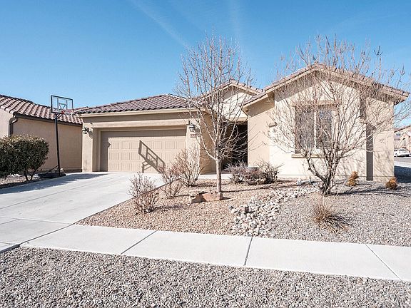 3rd image of 6827 Ojito Mesa St NW
