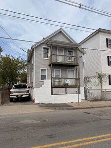207 Belleville Ave, New Bedford, MA, 02746