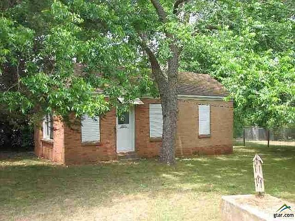3rd image of 307 E McKay St