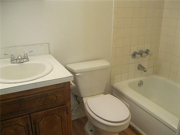 5th image of 1520 Bella Vista Rd